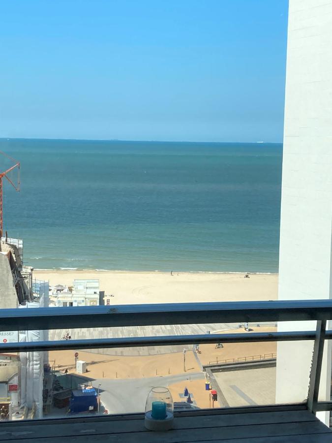 Tiny Apt W/ Balcony And Seaview, Even Out Of Your Bed ! 오스텐드 외부 사진